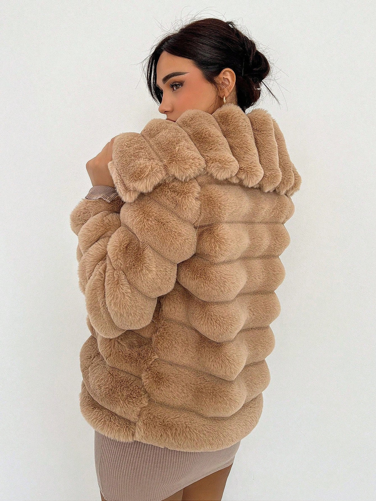 Cappotto monocolore aperto davanti morbido