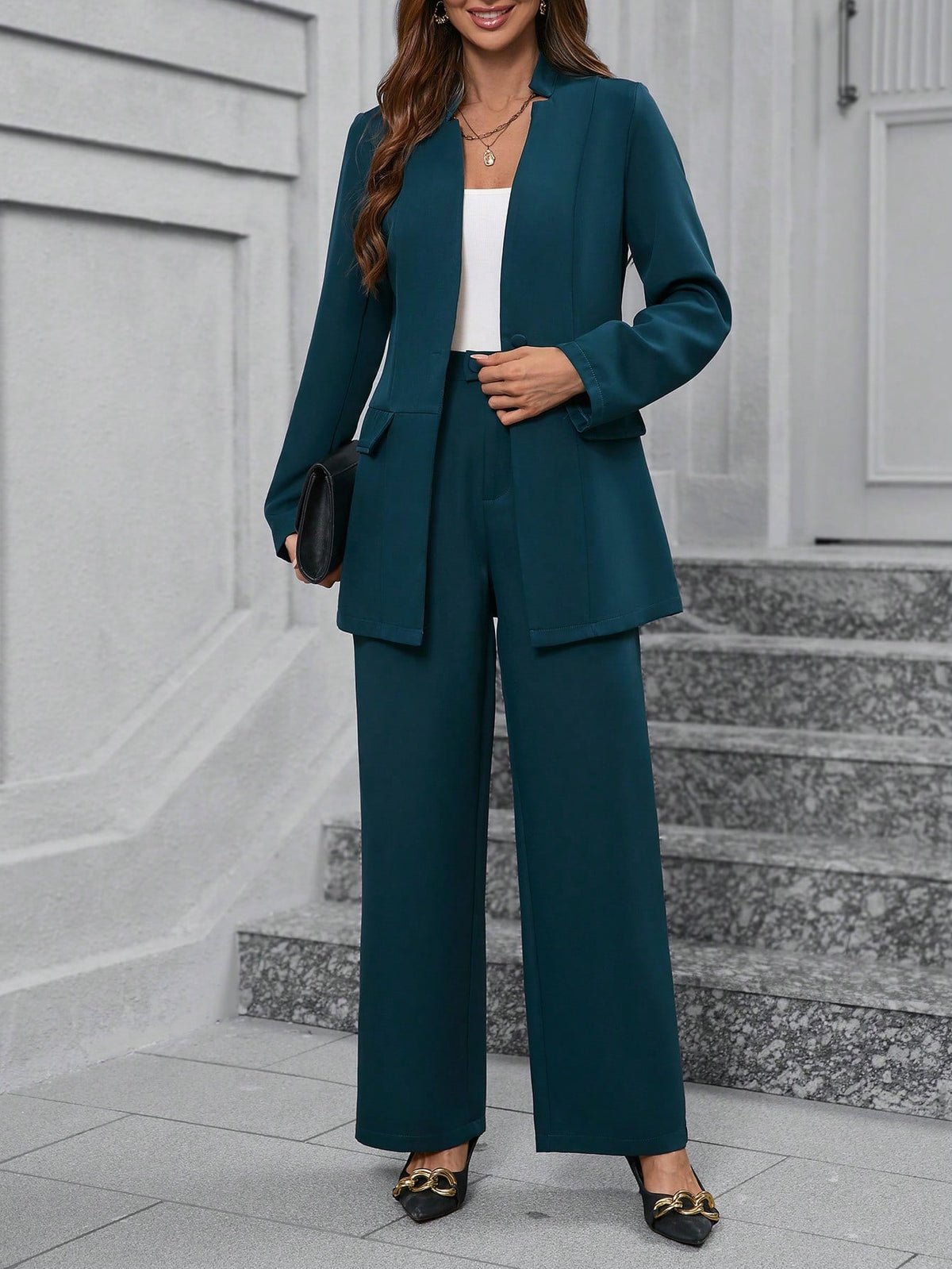 Set elegante da donna composto da blazer a maniche lunghe monocromatico e pantaloni