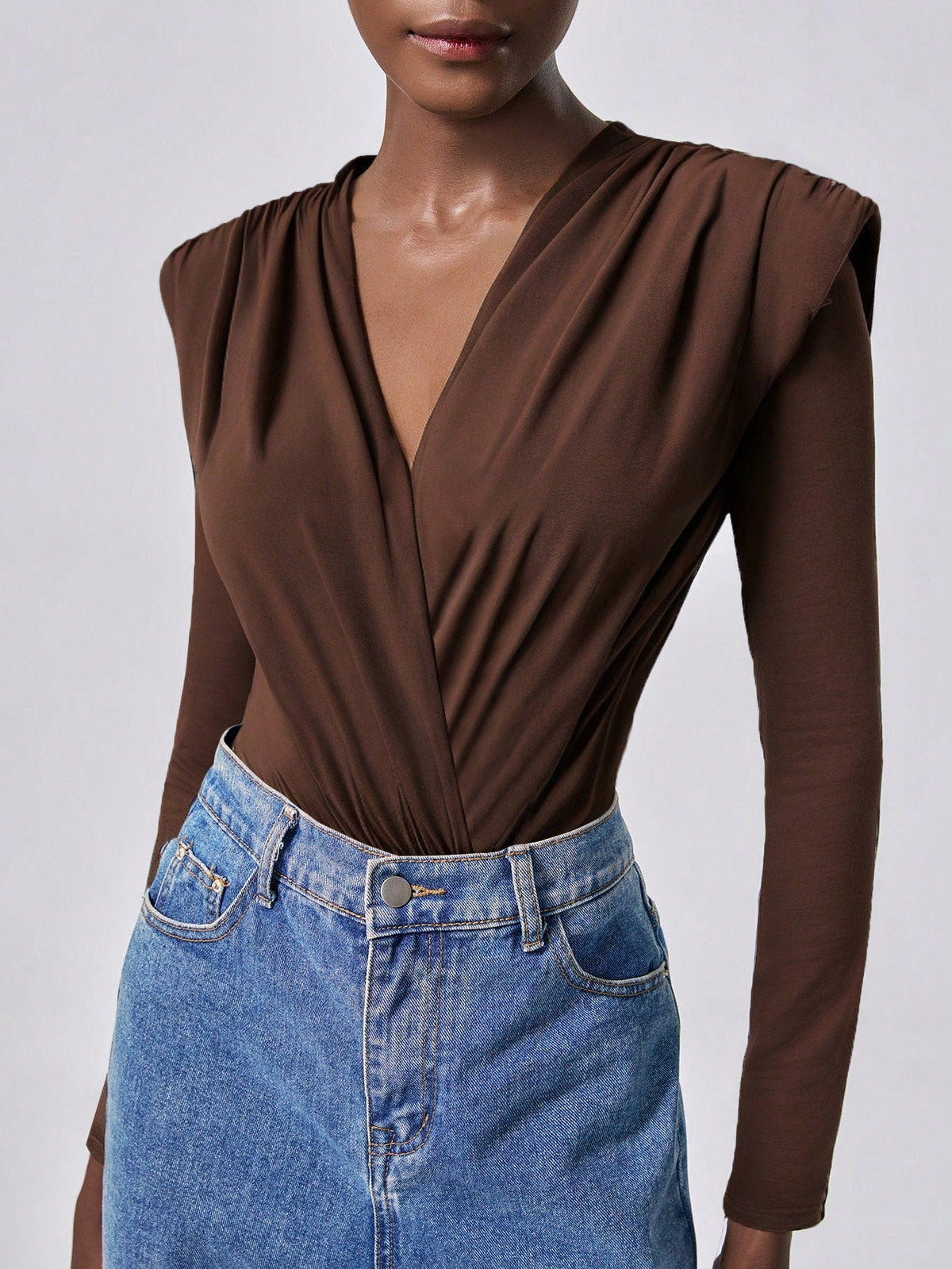 Maglia Alla Moda Tinta Unita Con Spalline Imbottite