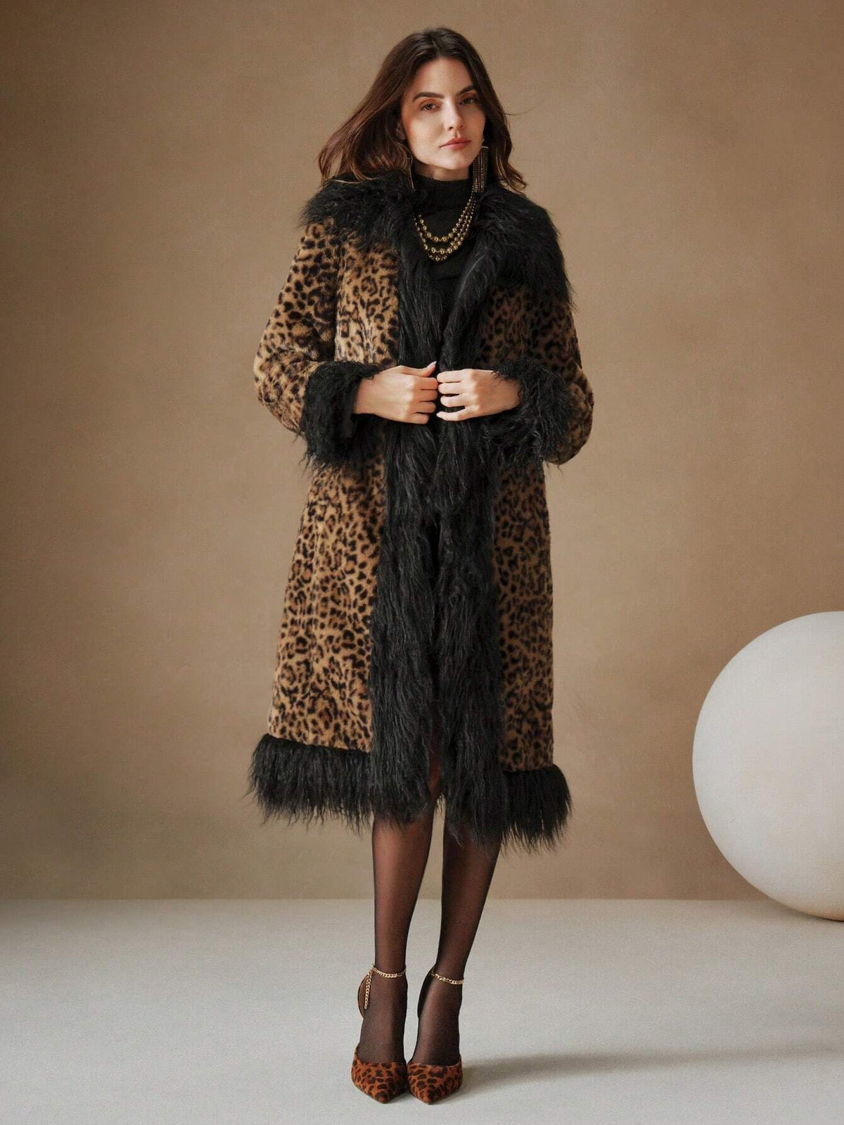 Cappotto in finta pelliccia con finiture in stampa leopardata fluffy midi a-line in vita, classico e versatile per le donne