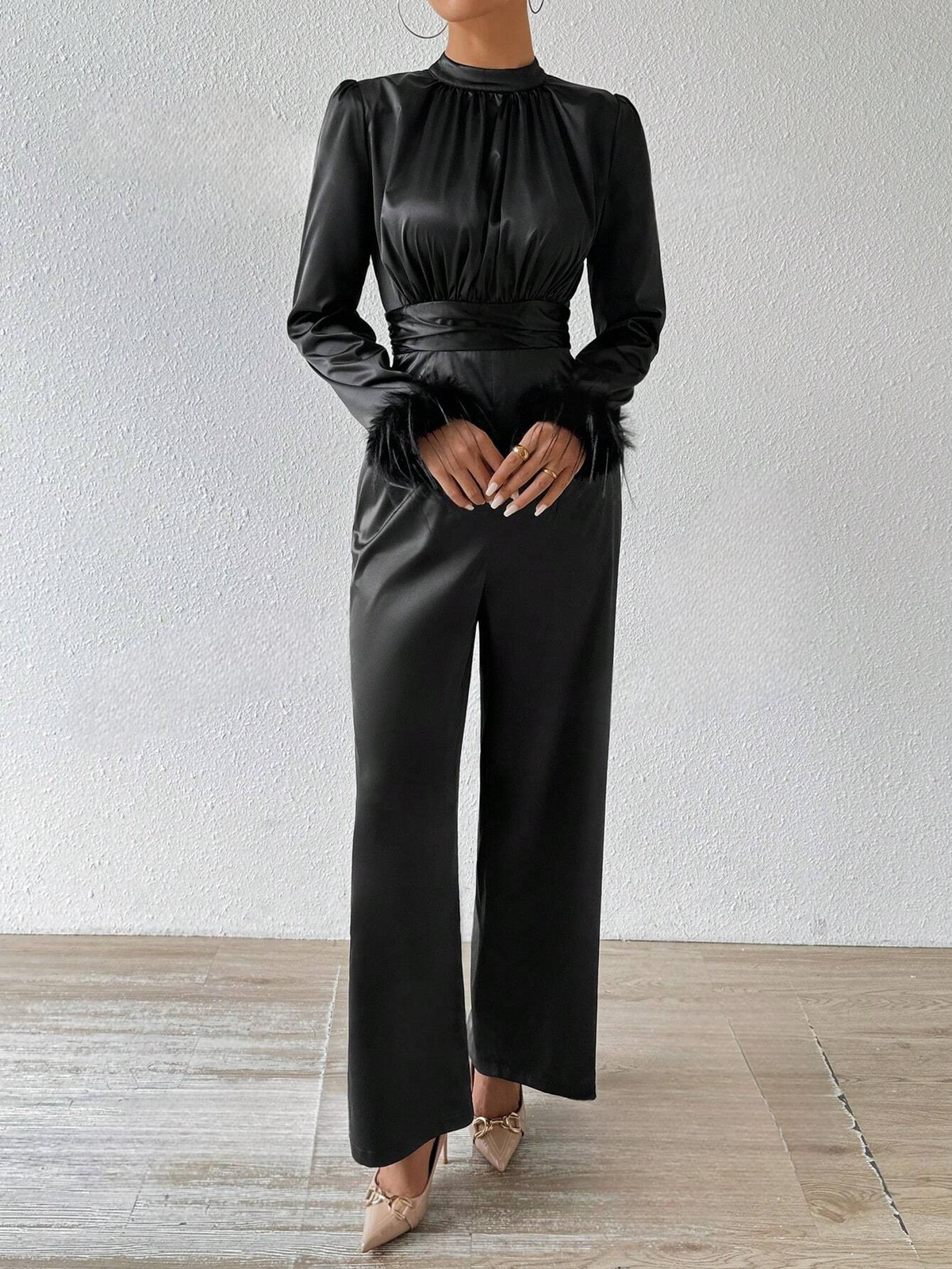 Tutina da donna con maniche lunghe arricciate e soffici, monocromatica, casual per vacanze