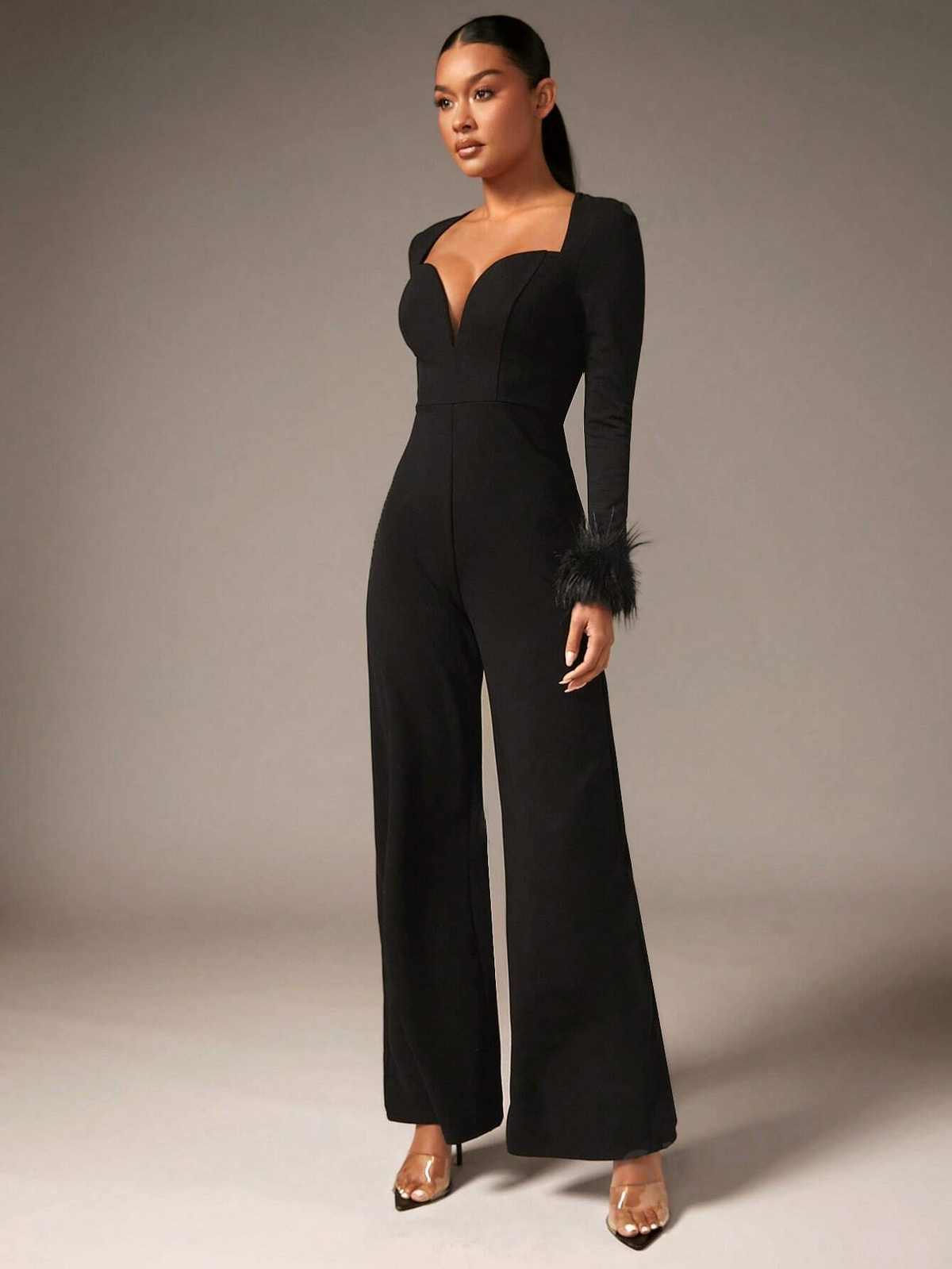Jumpsuit gamba larga collo a cuore morbido polsino