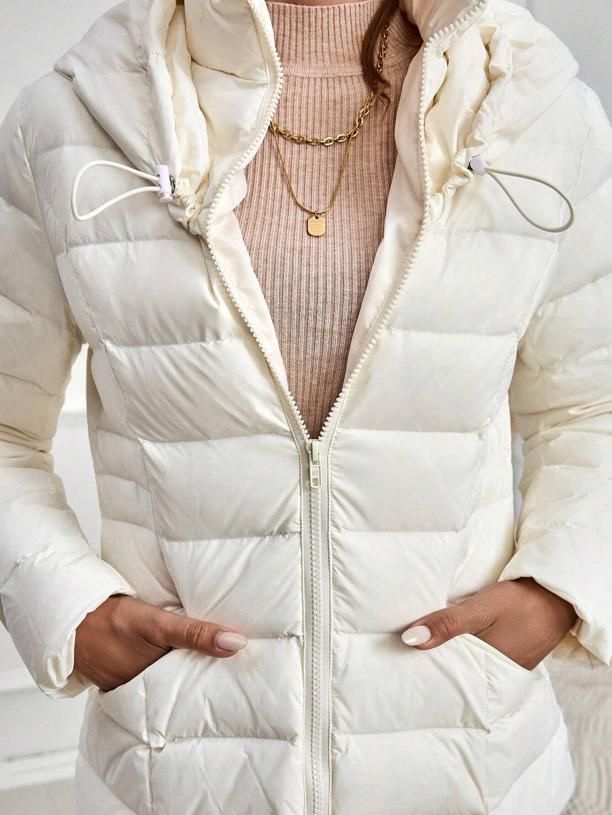 Giacca imbottita con cappuccio donna, chiusura lampo, manica lunga, tinta unita, invernale
