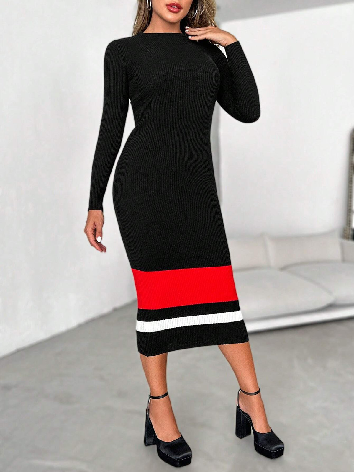 Abito aderente in maglia colorblock