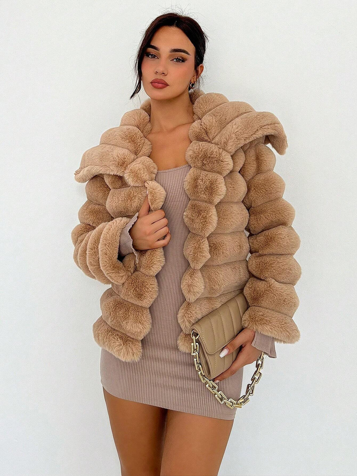 Cappotto monocolore aperto davanti morbido