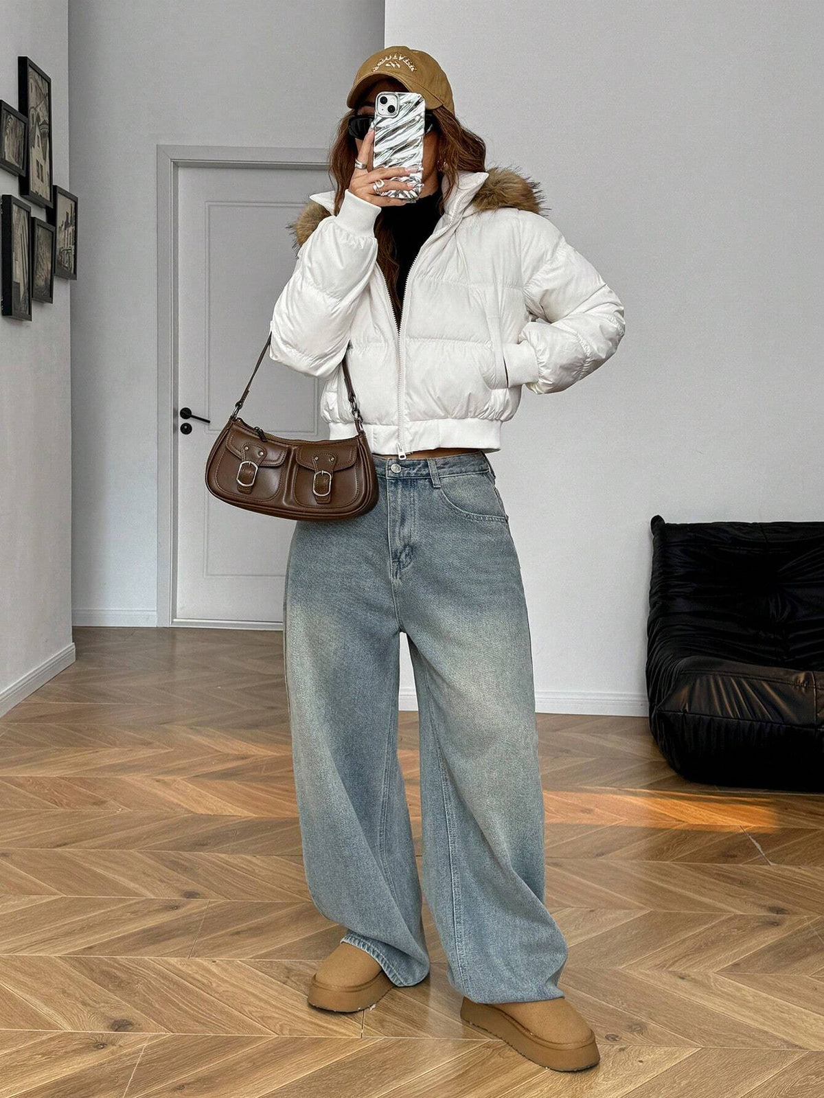 Giacca casual imbottita in piuma con cappuccio in finta pelliccia, con patch in tessuto intrecciato, per donne, colore bianco
