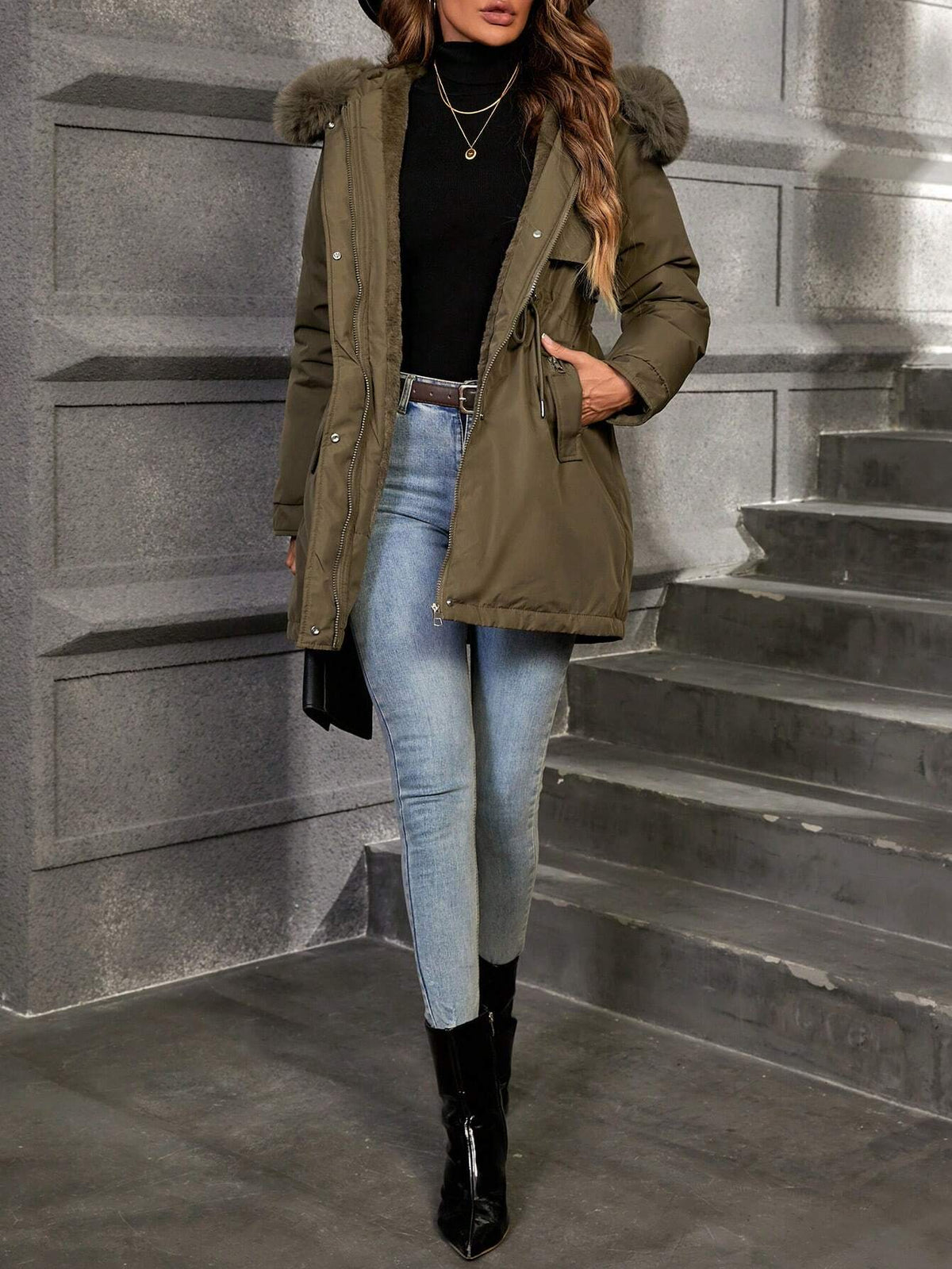 Cappotto parka con coulisse a vita bordo sfocato con cappuccio con zip
