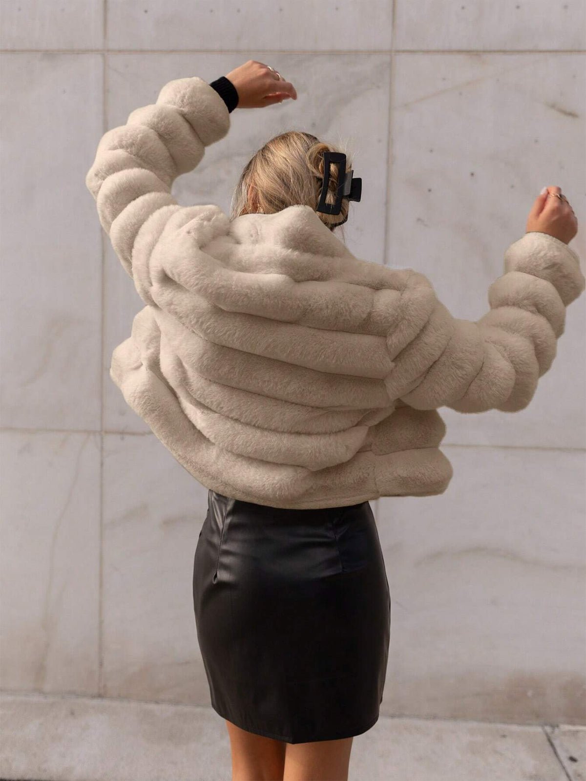 Cappotto monocolore aperto davanti morbido