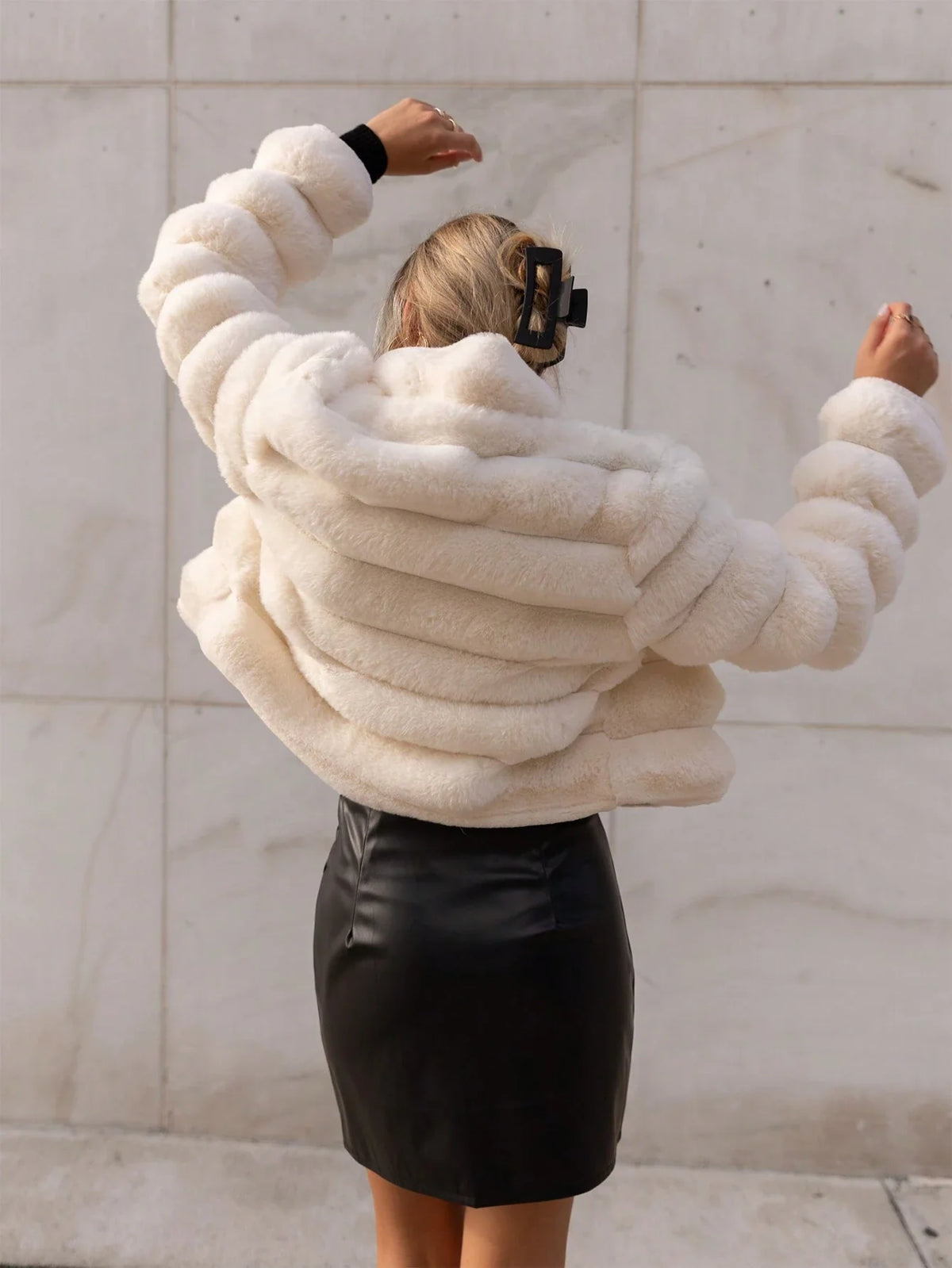 Cappotto monocolore aperto davanti morbido