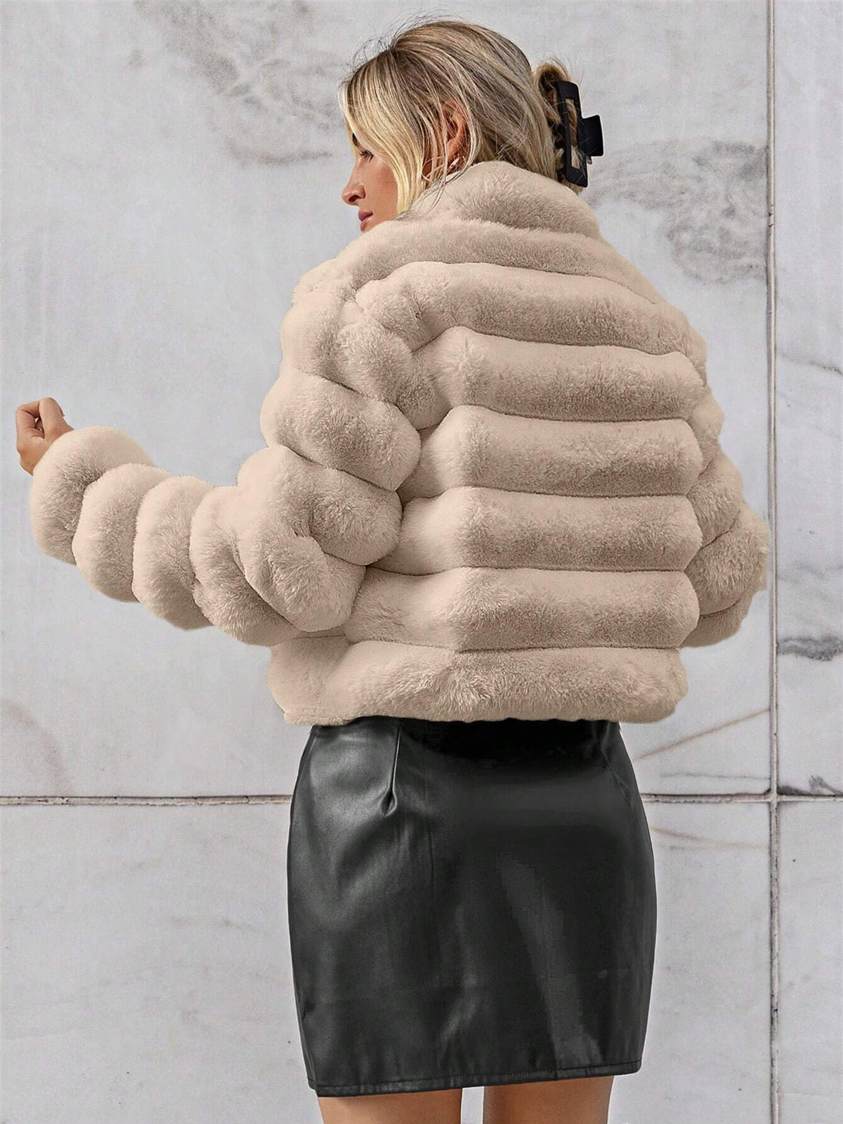 Cappotto monocolore aperto davanti morbido