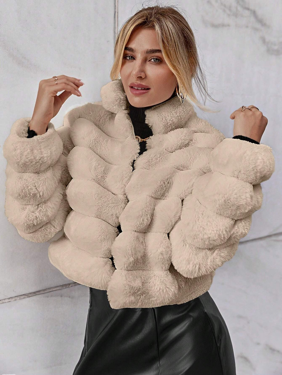 Cappotto monocolore aperto davanti morbido