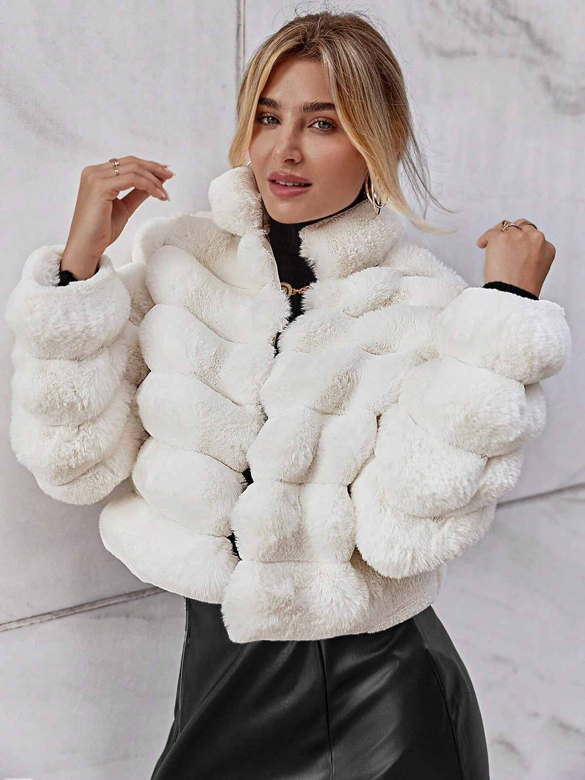 Cappotto monocolore aperto davanti morbido