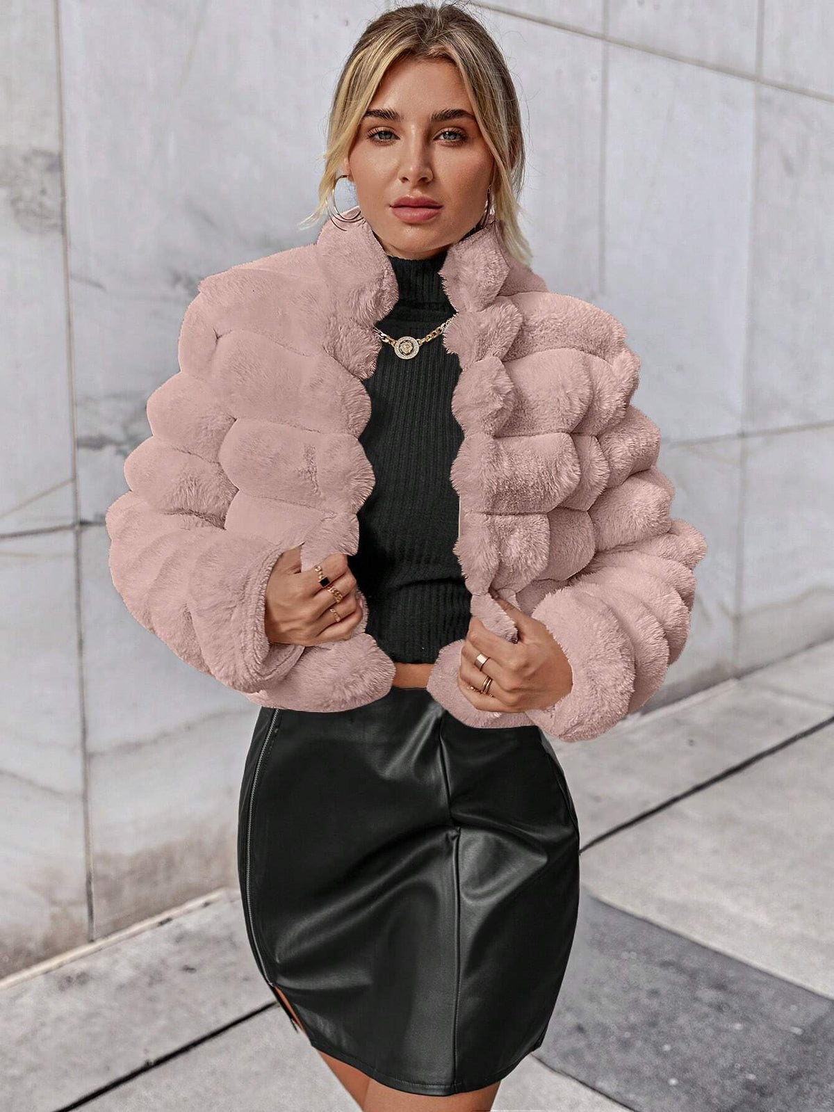 Cappotto monocolore aperto davanti morbido