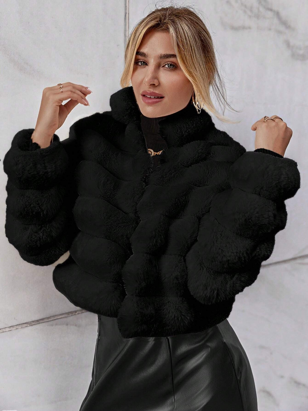 Cappotto monocolore aperto davanti morbido