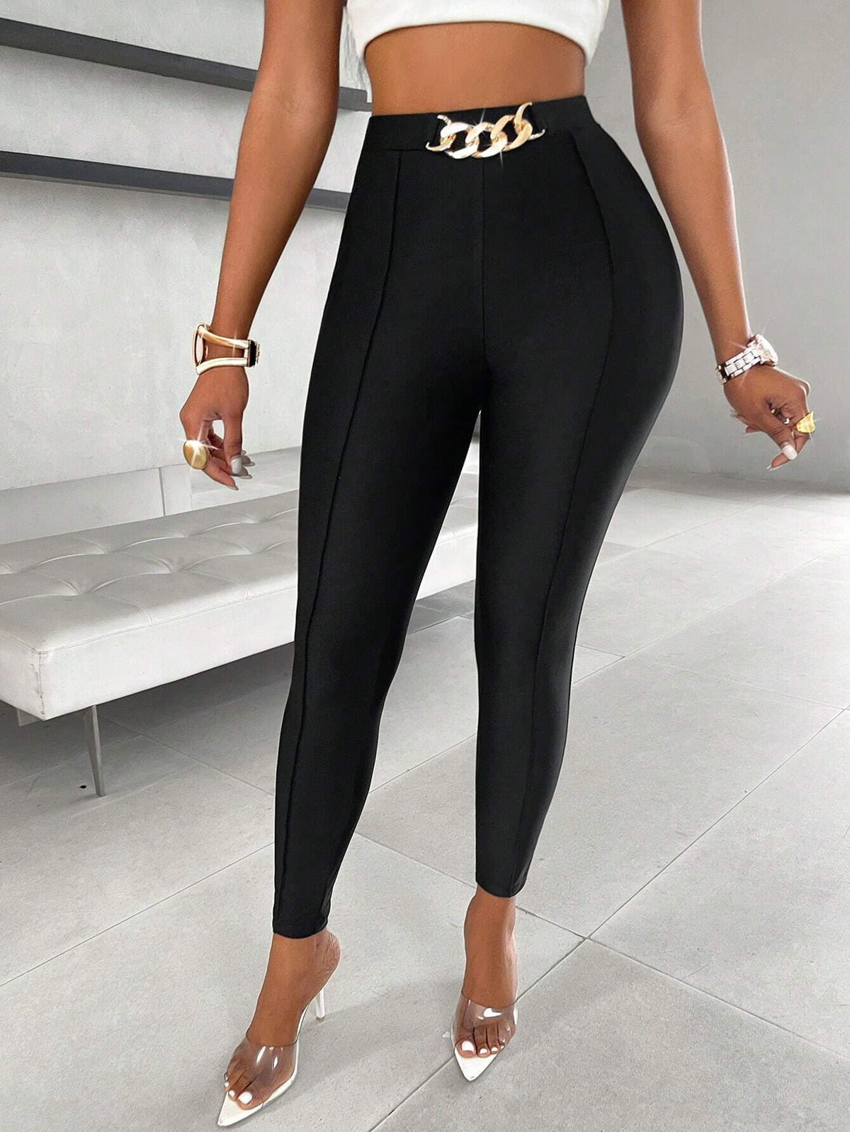 Leggings Aderenti Al Corpo Con Catena In Vita